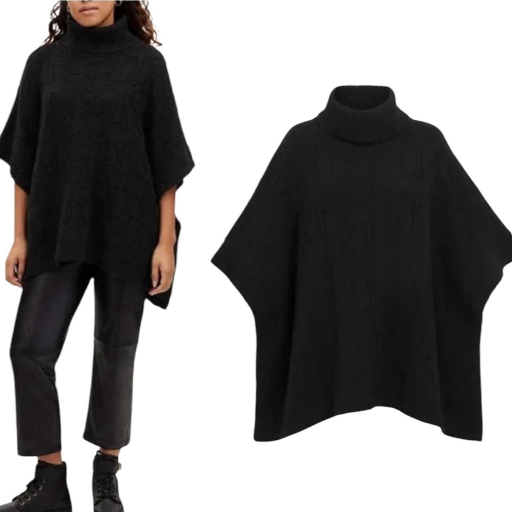 Coach Signature Black Knit Poncho NWT (K-1)